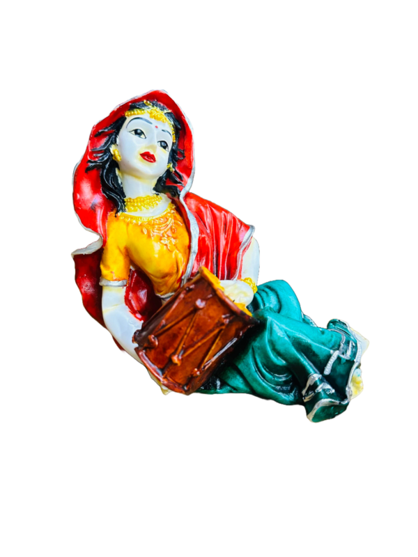 Decorative Rajasthani musician sculpture, adding a touch of Rajasthani flair to your living space.